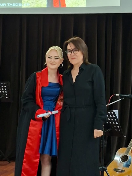 Selçuk Üniversitesi Rus Dili ve Edebiyatı Bölümünde Mezuniyet Coşkusu